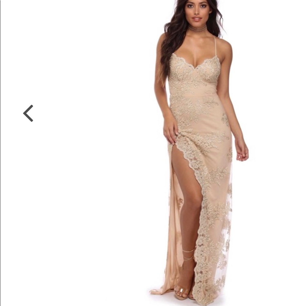 Gold Embroidery Lace Formal dress/gown